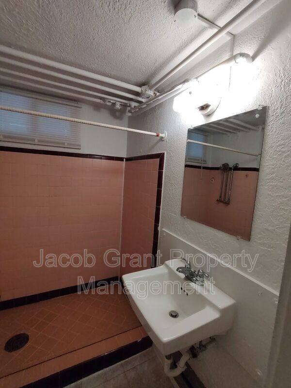 Apartment for rent at 618 S 4th Ave #4, Pocatello, ID 83204