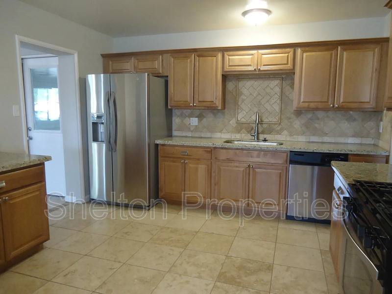 House for rent at 1041 W 18th St, Tempe, AZ 85281
