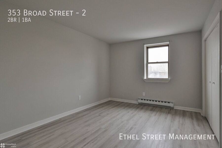 Apartment for rent at 353 Broad St, Emmaus, PA 18049