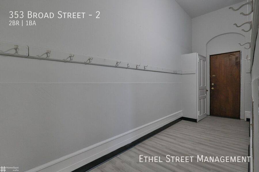 Apartment for rent at 353 Broad St, Emmaus, PA 18049