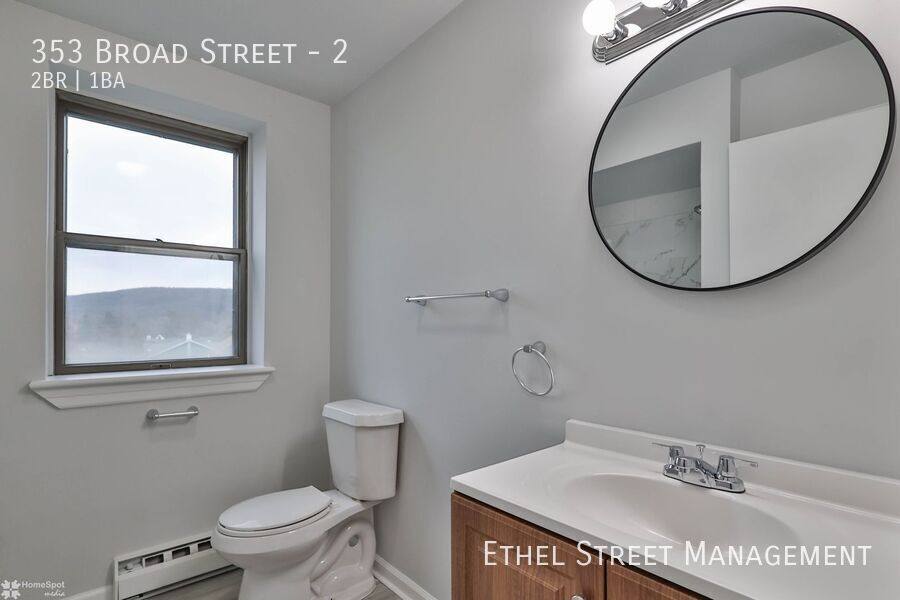 Apartment for rent at 353 Broad St, Emmaus, PA 18049