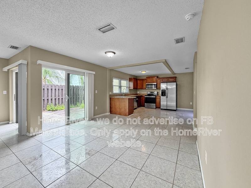 Townhouse for rent at 404 Hunter Circle, Kissimmee, FL 34758