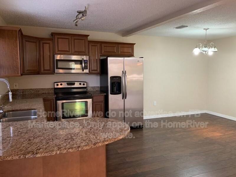 Townhouse for rent at 404 Hunter Circle, Kissimmee, FL 34758