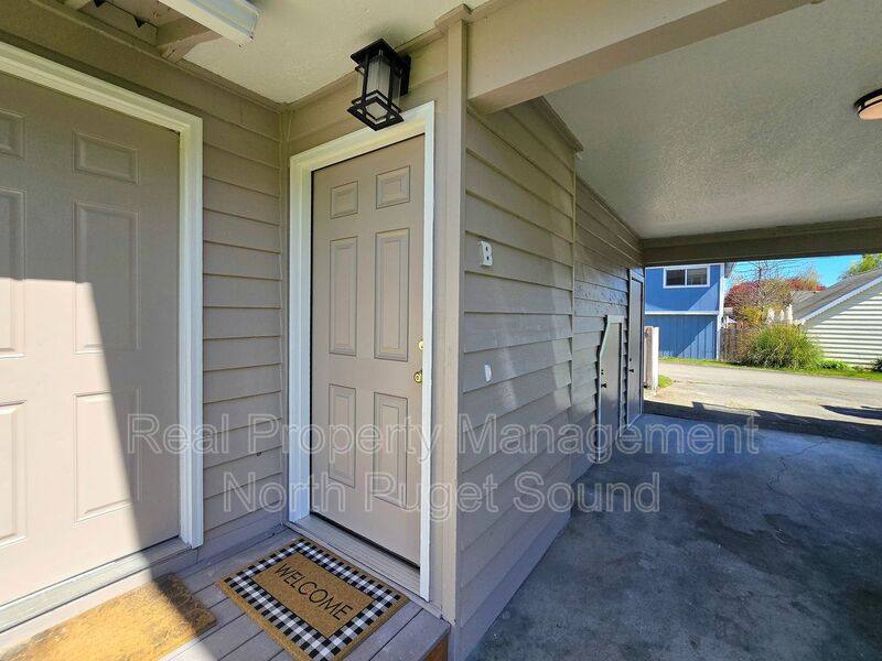Apartment for rent at 1421 Pine St #B, Everett, WA 98201