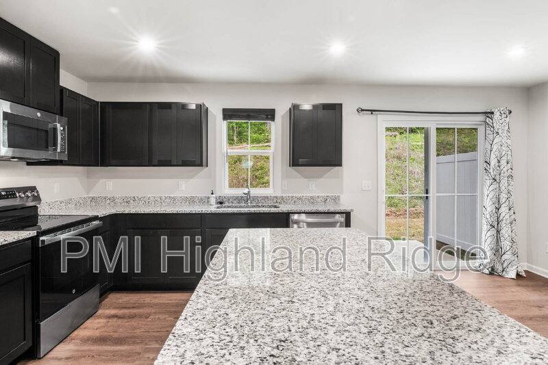 Townhouse for rent at 828 Knox Crest Dr, Lebanon, TN 37090