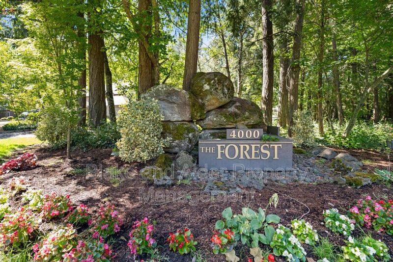 Condo for rent at 4000 Carman Dr #G108, Lake Oswego, OR 97035