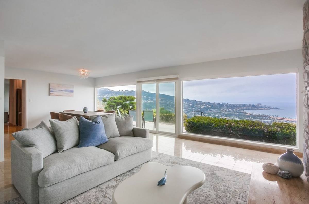 House for rent at 8302 Prestwick Dr, La Jolla, CA 92037