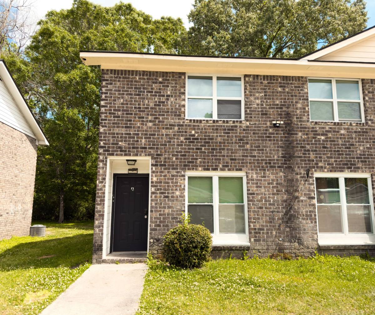 Townhouse for rent at 121 Langley Dr, Summerville, SC 29485