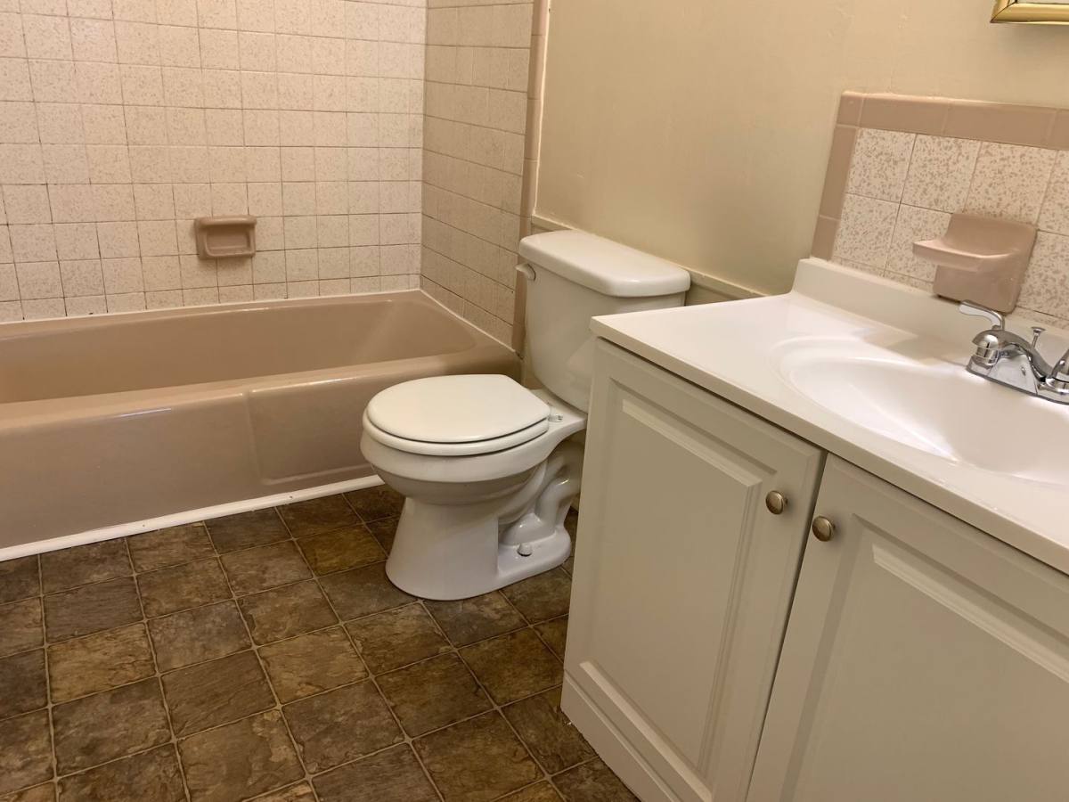 Townhouse for rent at 127 Holmes Circle, Lynchburg, VA 24501