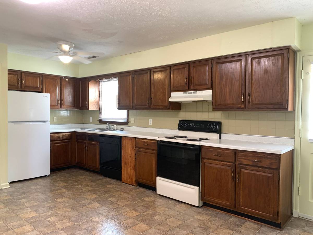 Townhouse for rent at 127 Holmes Circle, Lynchburg, VA 24501