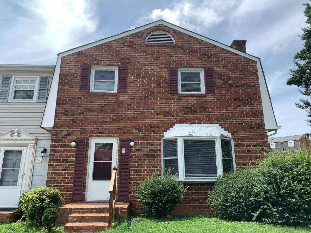Townhouse for rent at 127 Holmes Circle, Lynchburg, VA 24501