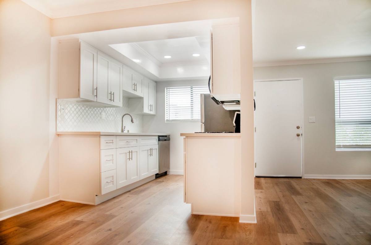 Apartment for rent at 1815 W Alameda Ave, Burbank, CA 91506