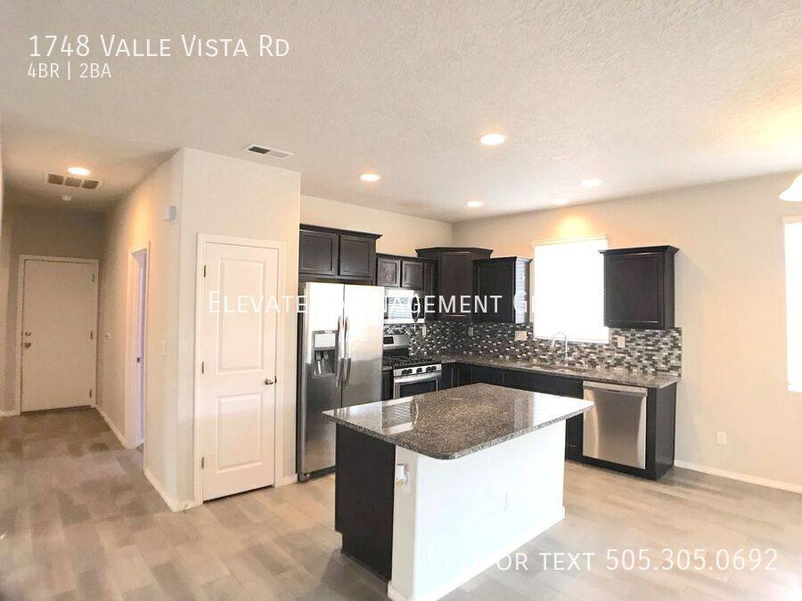 House for rent at 1748 Valle Vista Rd, Los Lunas, NM 87031
