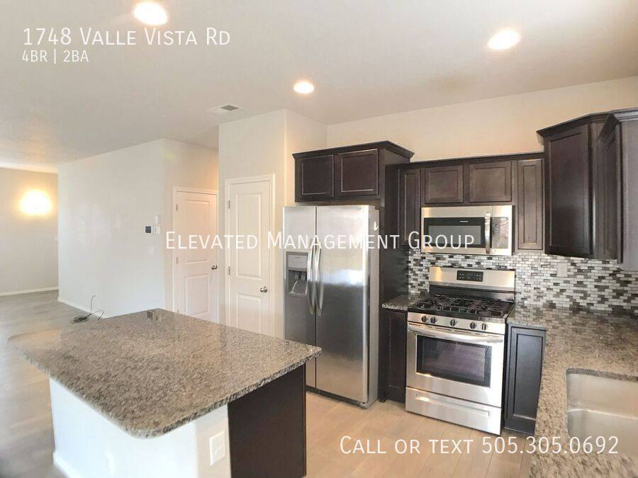 House for rent at 1748 Valle Vista Rd, Los Lunas, NM 87031