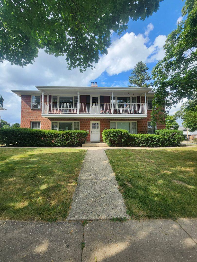 8504 W Howard Ave, Milwaukee, WI 53228
