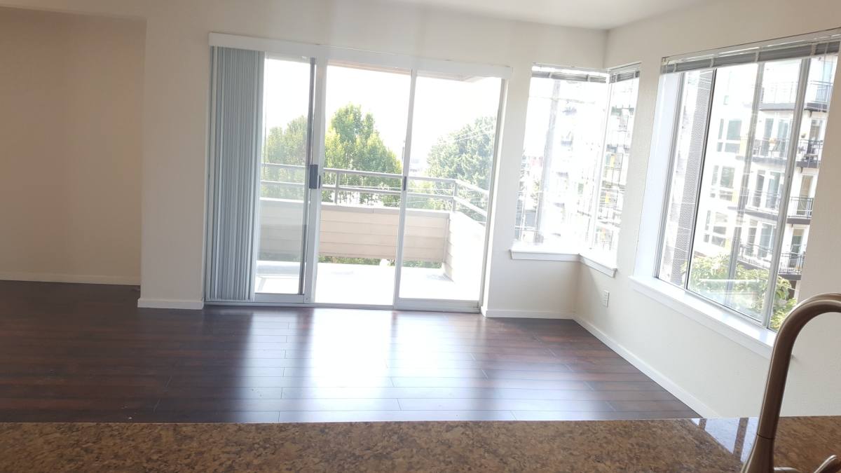 Apartment for rent at 607 E Harrison St, Seattle, WA 98102