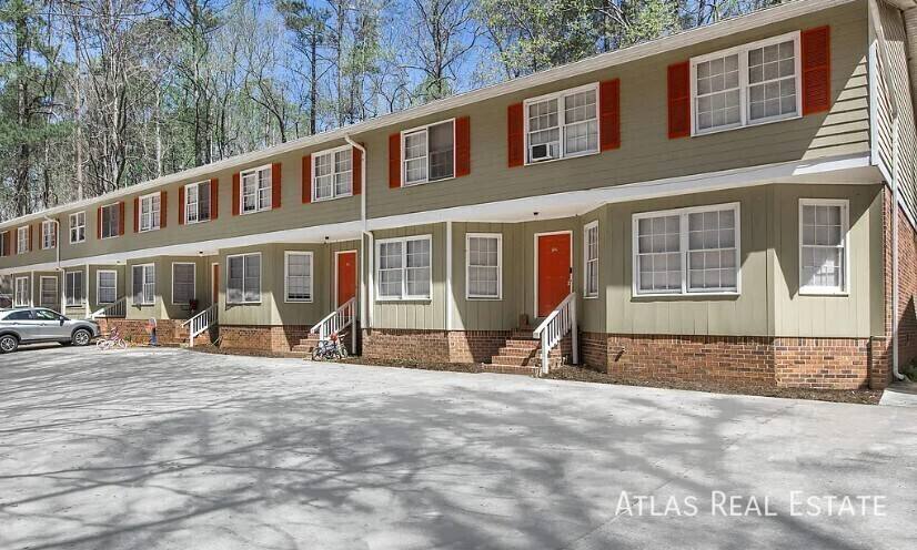 Apartment for rent at 128 Highland Park Dr, Athens, GA 30605