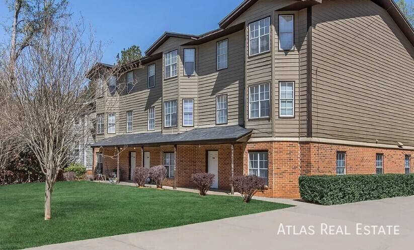 Apartment for rent at 239 Highland Park Dr, Athens, GA 30605