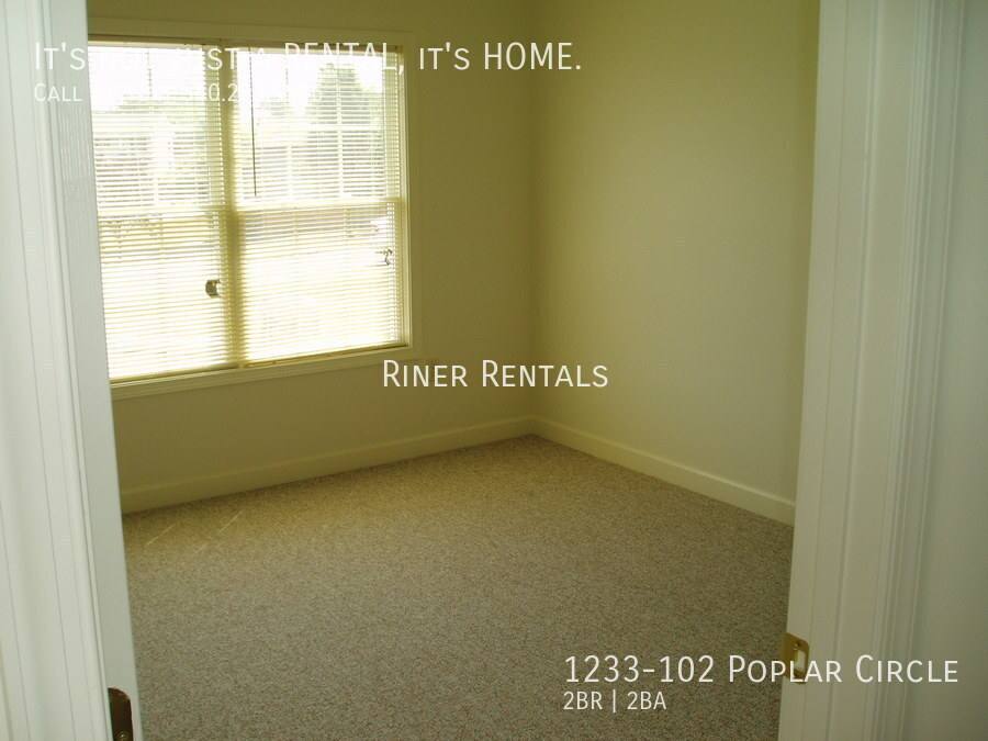 Apartment for rent at 1233-102 Poplar Circle, Harrisonburg, VA 22802