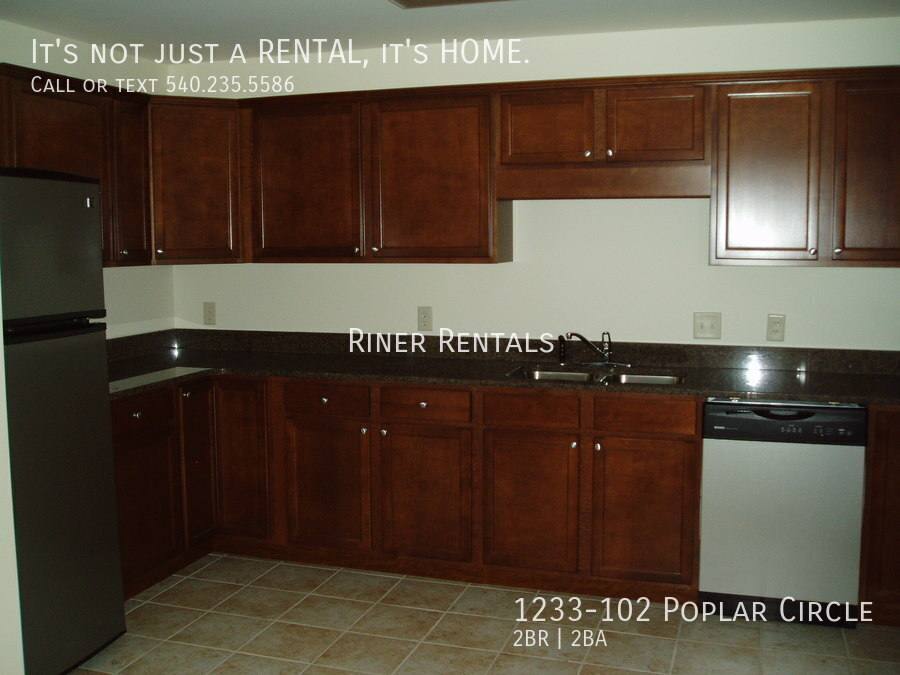 Apartment for rent at 1233-102 Poplar Circle, Harrisonburg, VA 22802