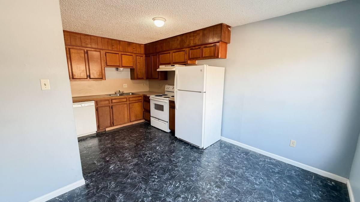 Apartment for rent at 111 S Drew St, Livingston, TX 77351