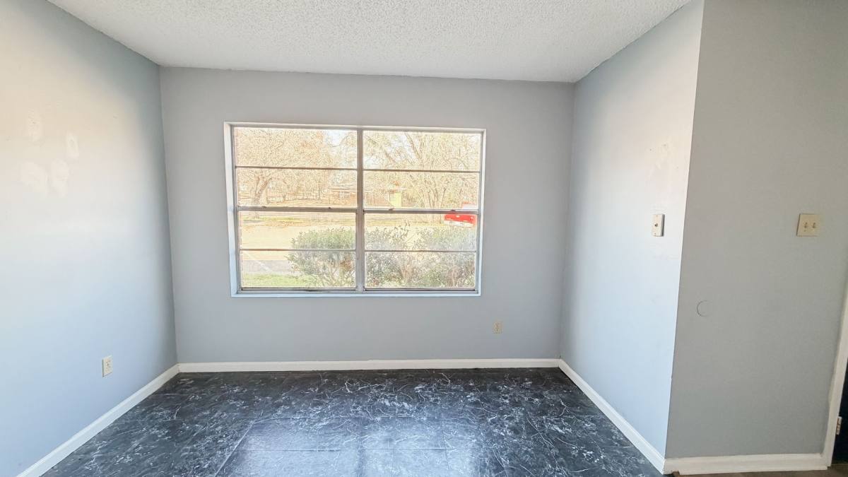 Apartment for rent at 111 S Drew St, Livingston, TX 77351