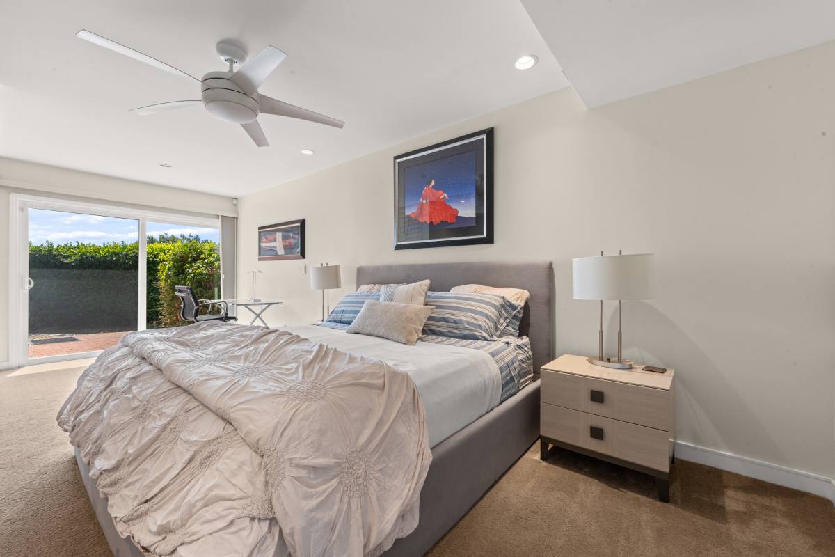 Townhouse for rent at 7025 Estrella De Mar Rd, Carlsbad, CA 92009