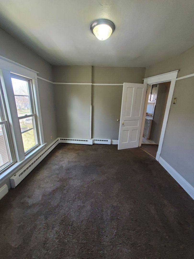 Apartment for rent at 1922-1924 53rd St, Kenosha, WI 53140