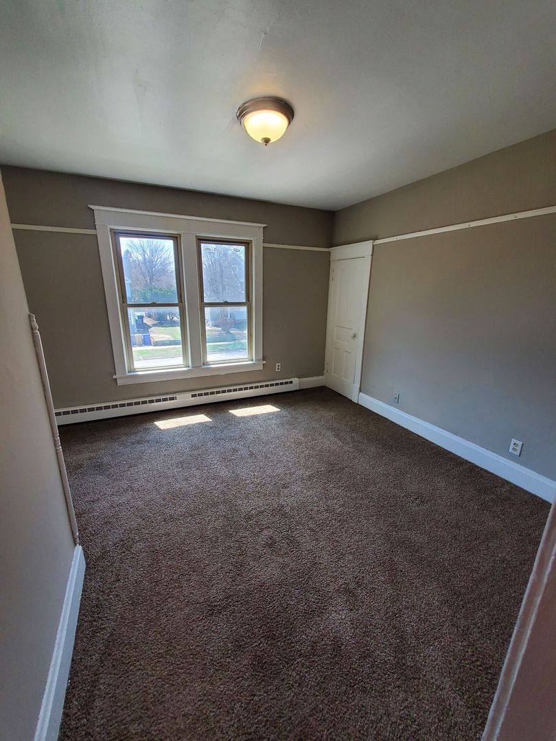 Apartment for rent at 1922-1924 53rd St, Kenosha, WI 53140