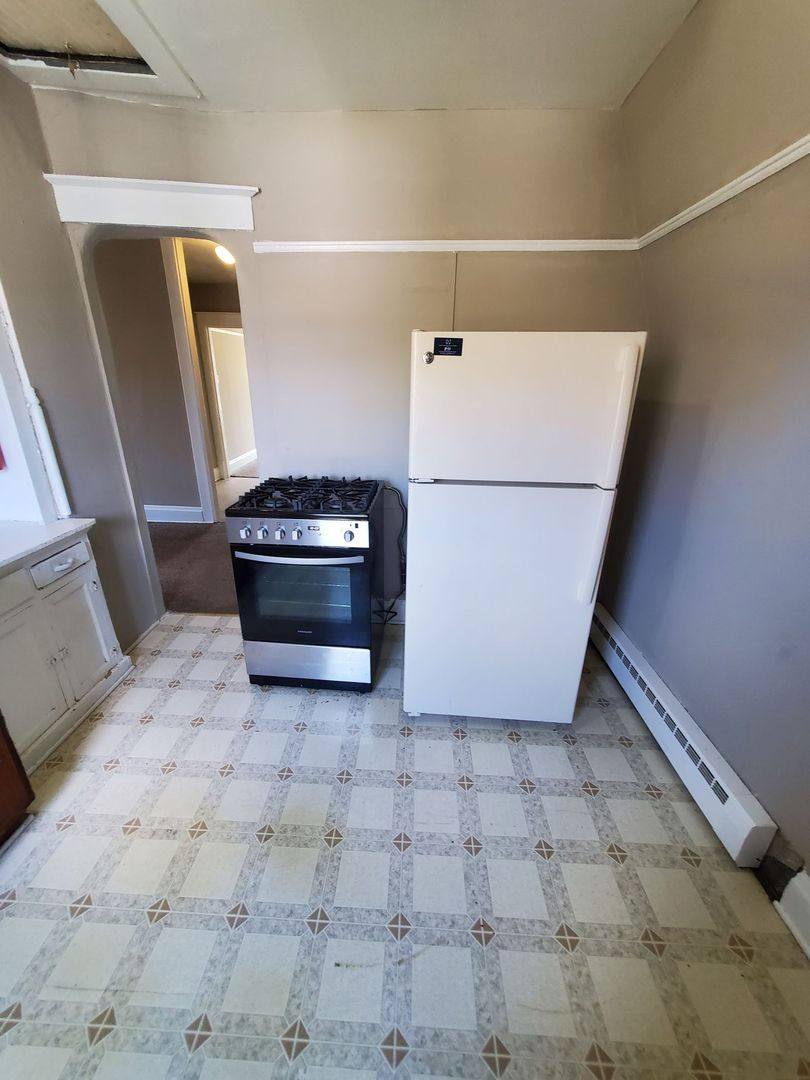 Apartment for rent at 1922-1924 53rd St, Kenosha, WI 53140