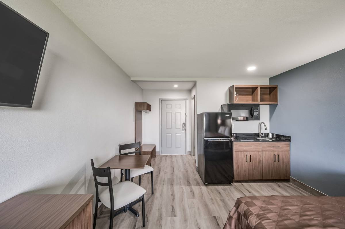 Apartment for rent at 17011 E Freeway, Channelview, TX 77530