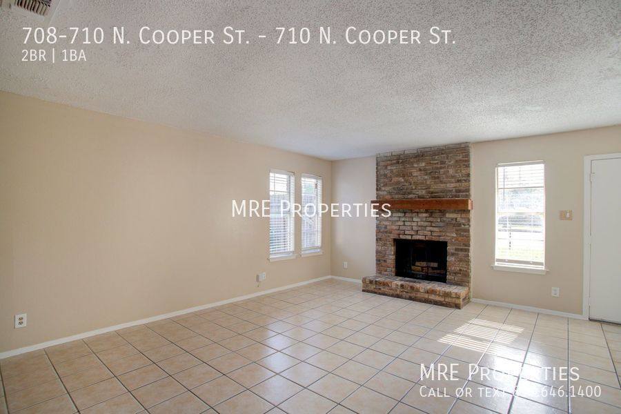 Apartment for rent at 708-710 N Cooper St 710, Arlington, TX 76011
