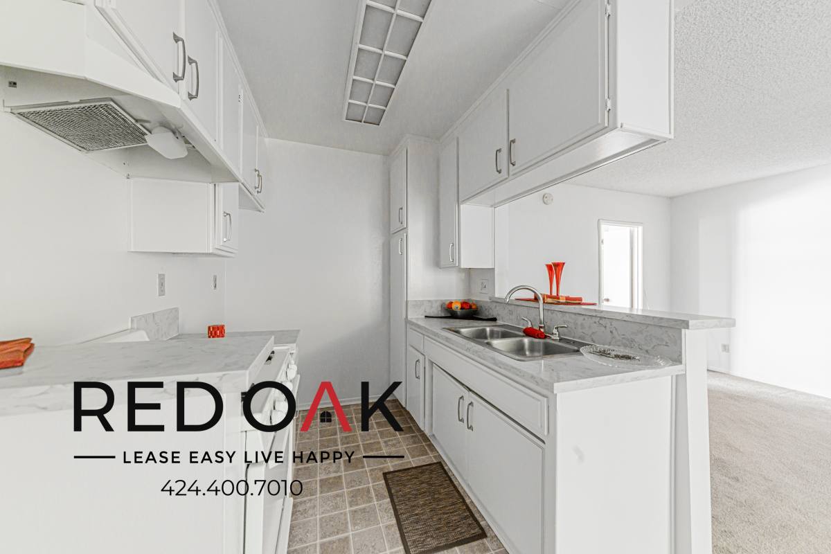 Condo for rent at 17821 Halstead St #17, Northridge, CA 91325