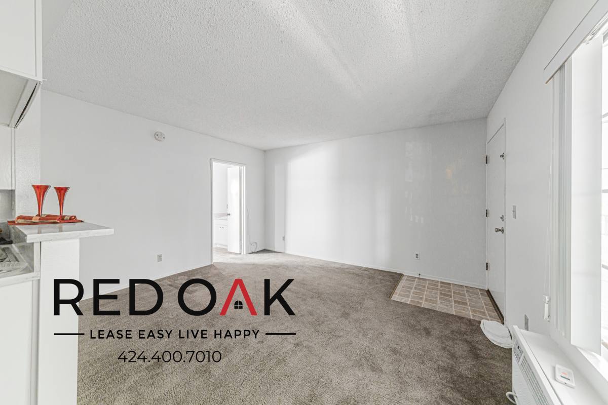 Condo for rent at 17821 Halstead St #17, Northridge, CA 91325