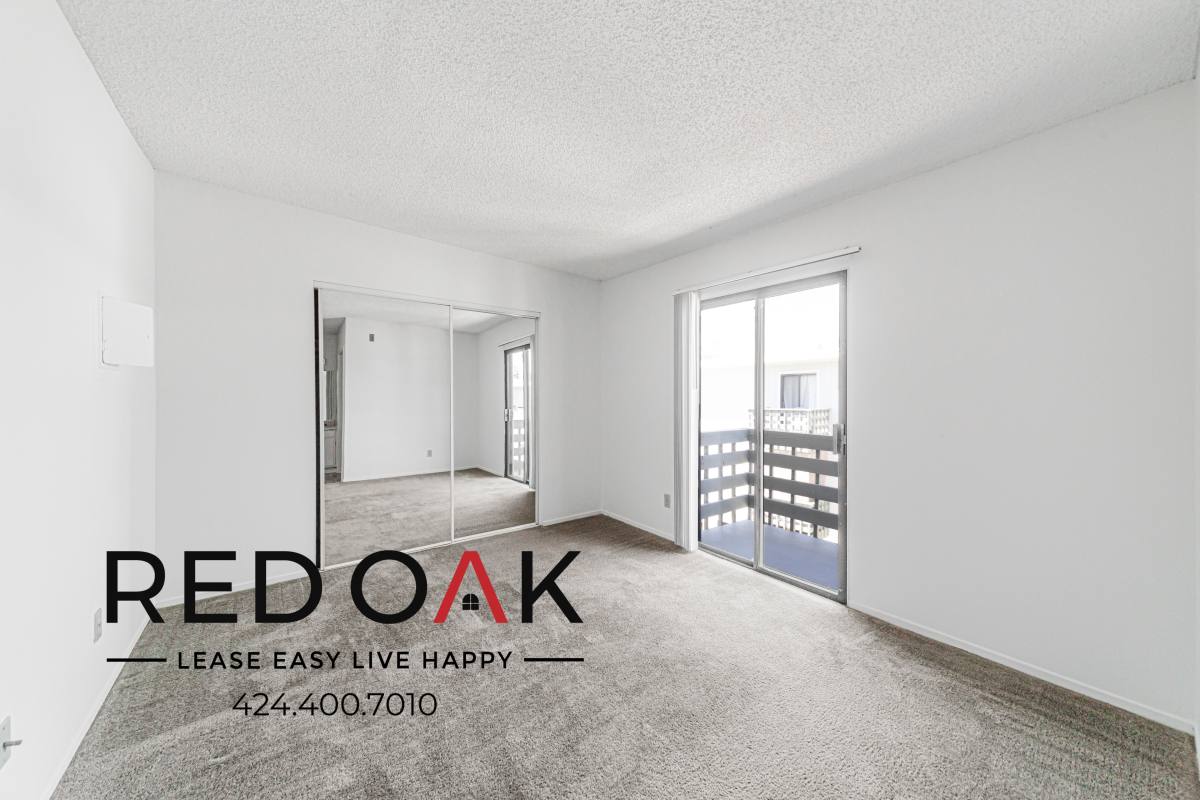 Condo for rent at 17821 Halstead St #17, Northridge, CA 91325