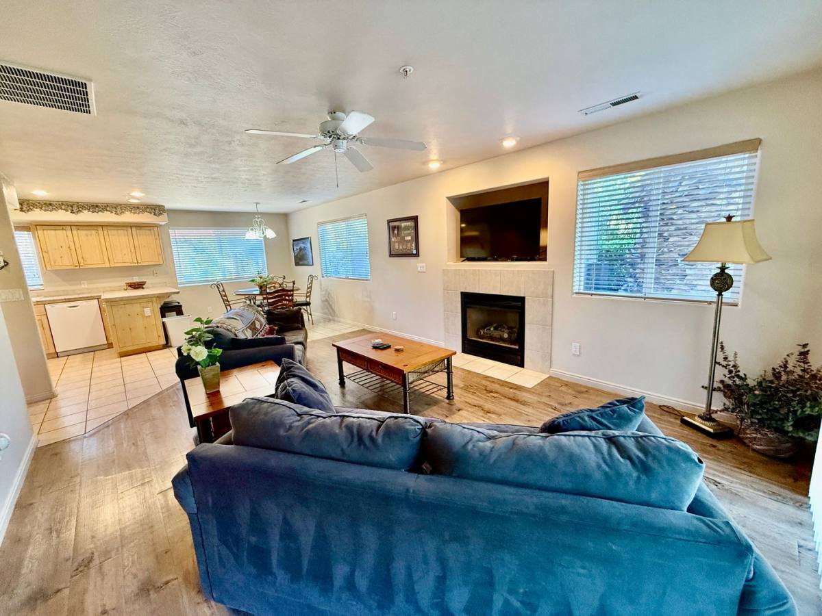 Condo for rent at 1845 W Canyon View Dr, Saint George, UT 84770