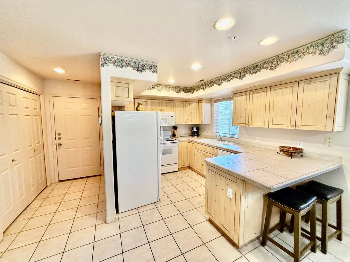 Condo for rent at 1845 W Canyon View Dr, Saint George, UT 84770