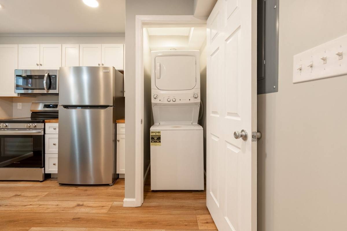 Apartment for rent at 515 Davis St, Radford, VA 24141