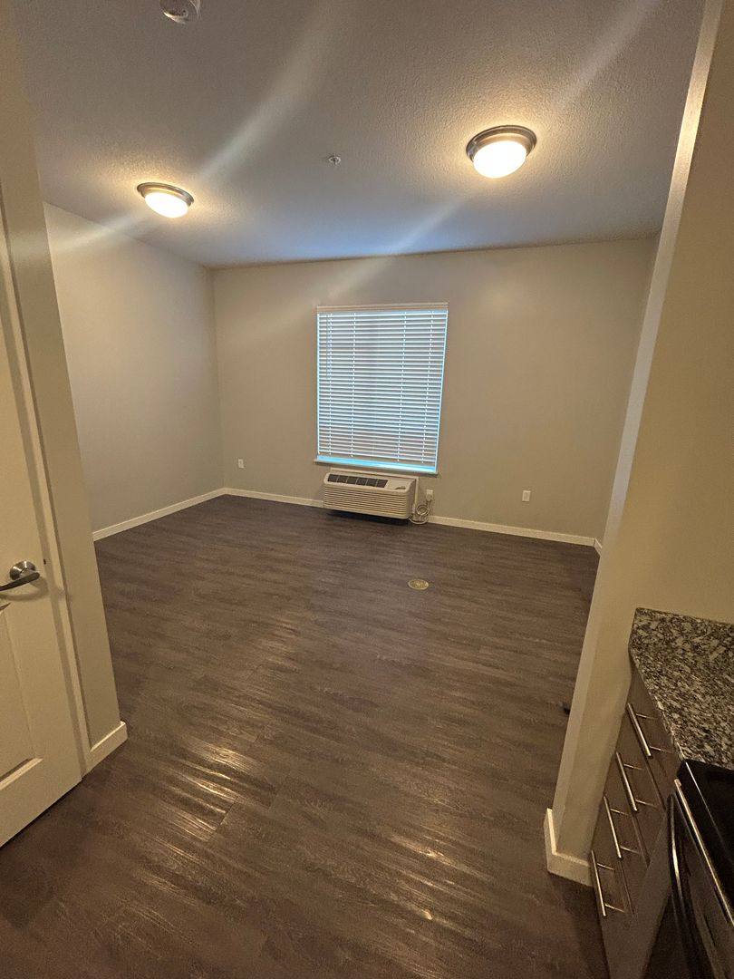 Apartment for rent at 1935 Park Ave, Minneapolis, MN 55404