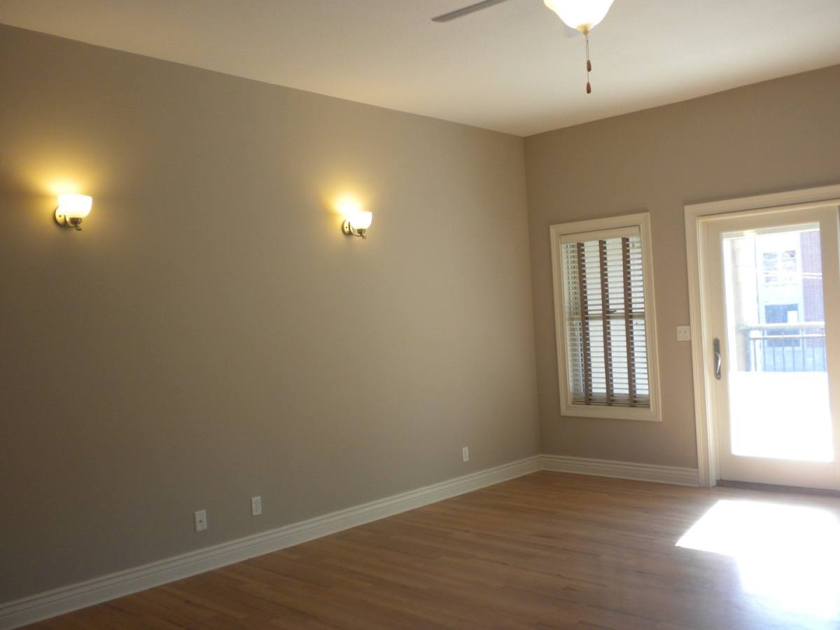 Apartment for rent at 1104 E Broadway, Columbia, MO 65201