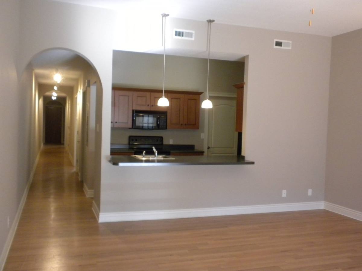 Apartment for rent at 1104 E Broadway, Columbia, MO 65201
