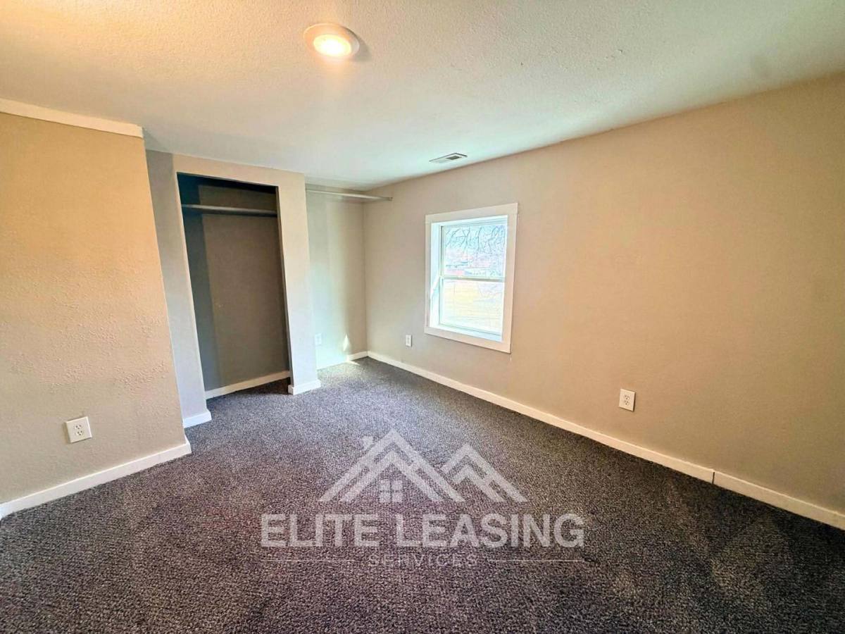 House for rent at 1027 SW Woodward Ave, Topeka, KS 66604