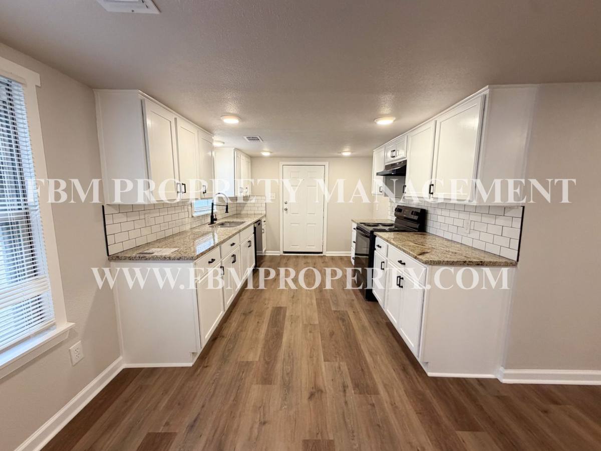 House for rent at 303 E Thompson St, Corsicana, TX 75110