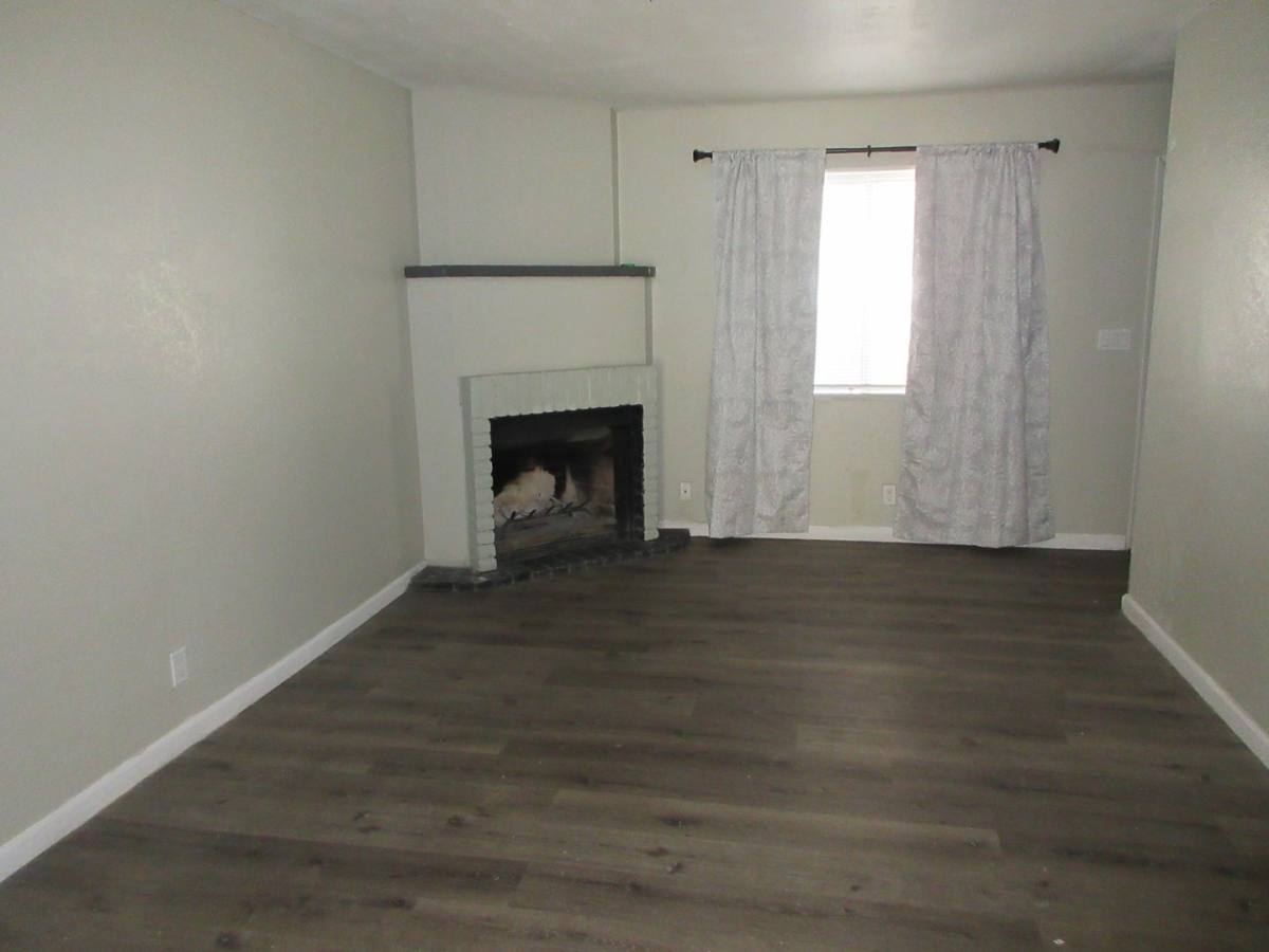 Apartment for rent at 513 E Ridgecrest Blvd, Ridgecrest, CA 93555