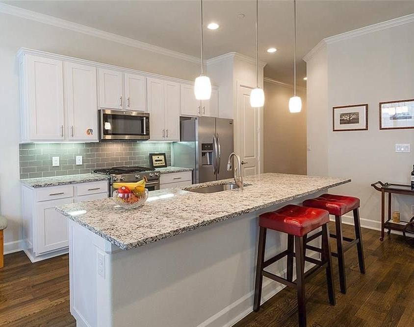 Apartment for rent at 5015 Meridian #ID1622, Addison, TX 75001