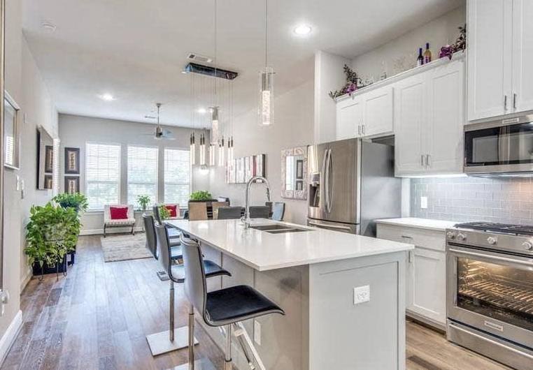 Apartment for rent at 5015 Meridian #ID1622, Addison, TX 75001