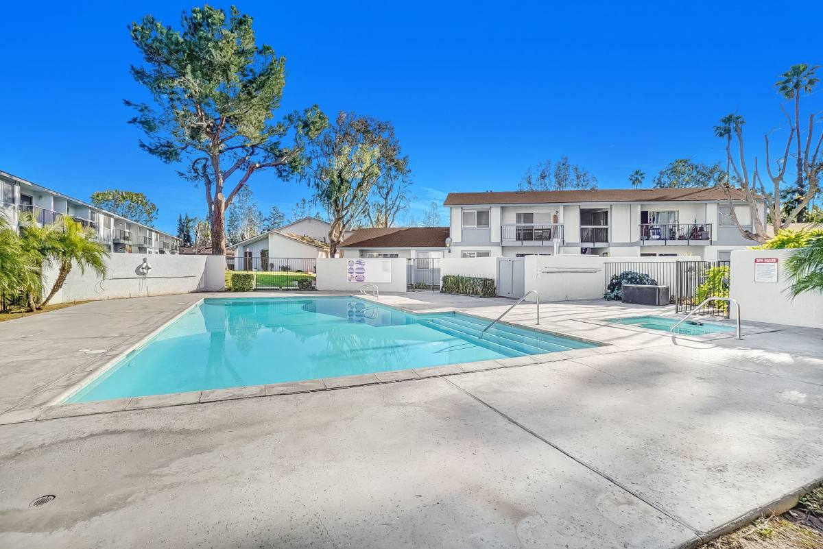 Apartment for rent at 132 New York Ave, Redlands, CA 92373