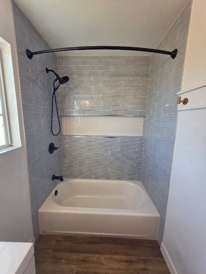 Condo for rent at 436 Lime Ave, Long Beach, CA 90802