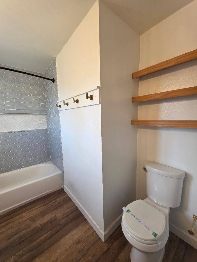 Condo for rent at 436 Lime Ave, Long Beach, CA 90802
