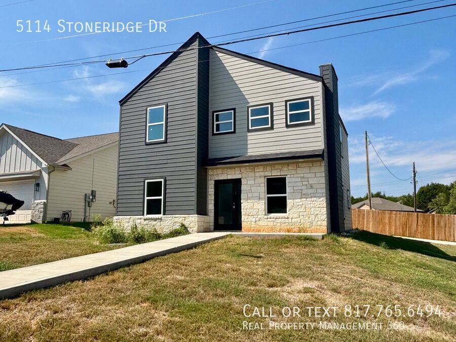 House for rent at 5114 Stoneridge Dr, Granbury, TX 76048